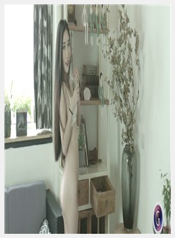 娇嫩性感的丝袜美人沙发上自慰