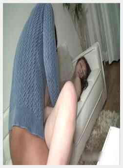 猥瑣眼鏡男下班帶回樓梯間喝醉的極品美少婦