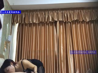 天生爱风流精品大作-性感黑丝美女正按摩时突然有急事要