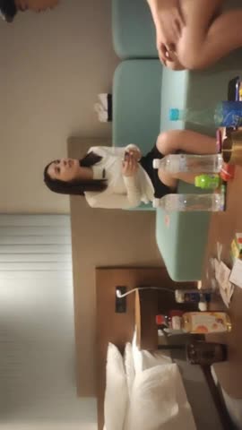 5，【加钱哥加钱哥】，3000网约高端外围女神，肤白貌美，沙发啪啪，极品身材，一对美乳超诱人，娇喘连连 new