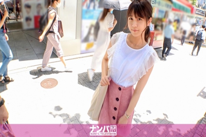 真实搭讪，初次摄影。1684在涩谷免费发放团扇，成功搭讪童颜美少女JD