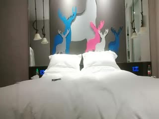 牛仔裤少妇口硬抬腿抽插叫的鸡儿多软了操一会让走人了