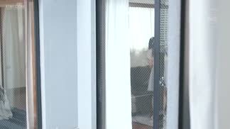 SSNI-880我沉溺在搬到對面的鄰居女大生的絕讚性交之中