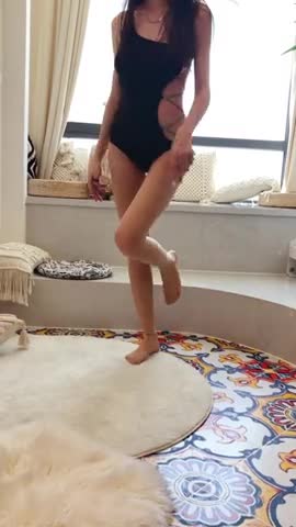 【反差婊合集】神似明星黄圣X仙女颜值妹生活大尺度自拍2878P 29V~新疆维吾尔族妹子~图片~维族新4套~35-泳衣78P1V~1622825305989 new