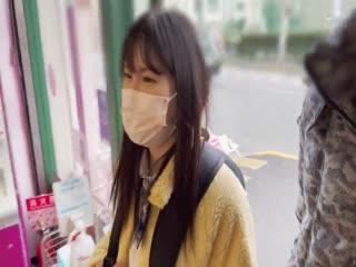 SIMM-738 18制服がはち切れそうなJカップデカパイをブルンブルン