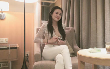 3800约操魔都大圈外围女神风骚貌美配合默契鲍鱼清晰可见