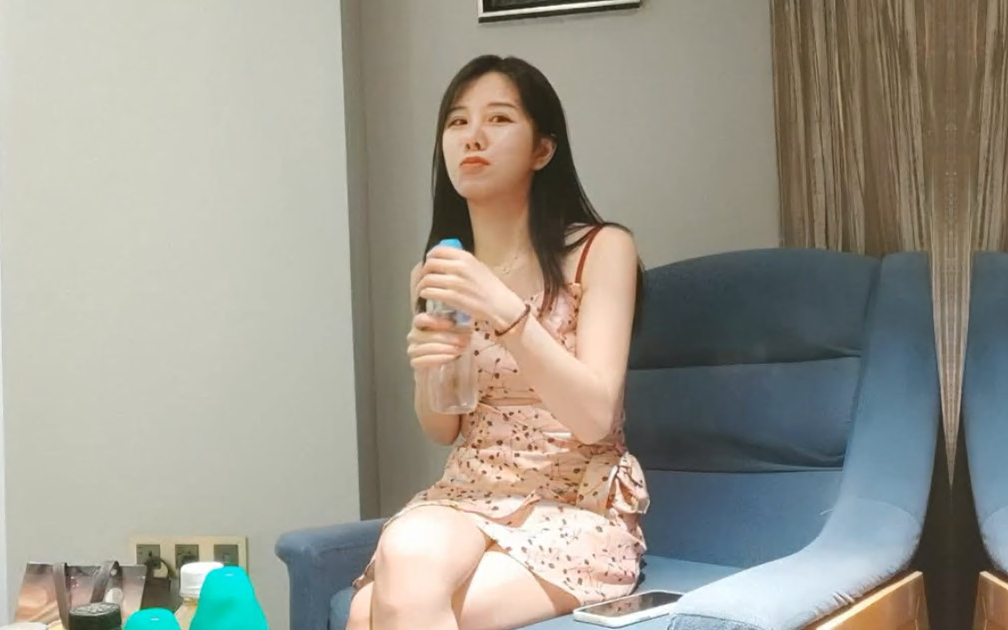 清纯漂亮小姐姐氛围满分干哭她是唯一宗旨