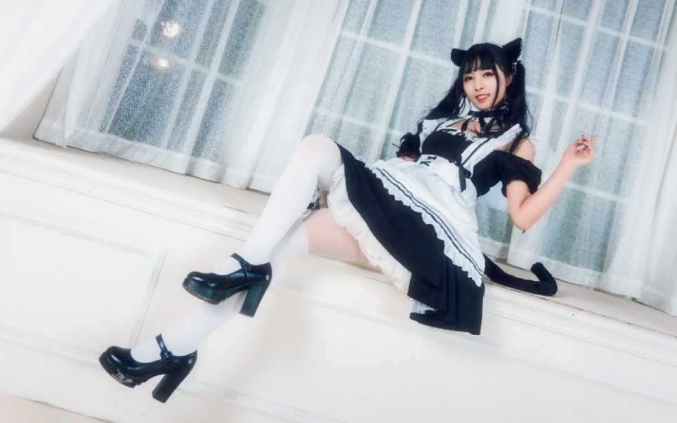 女仆装桃子夜不归宿家法伺候荡妇