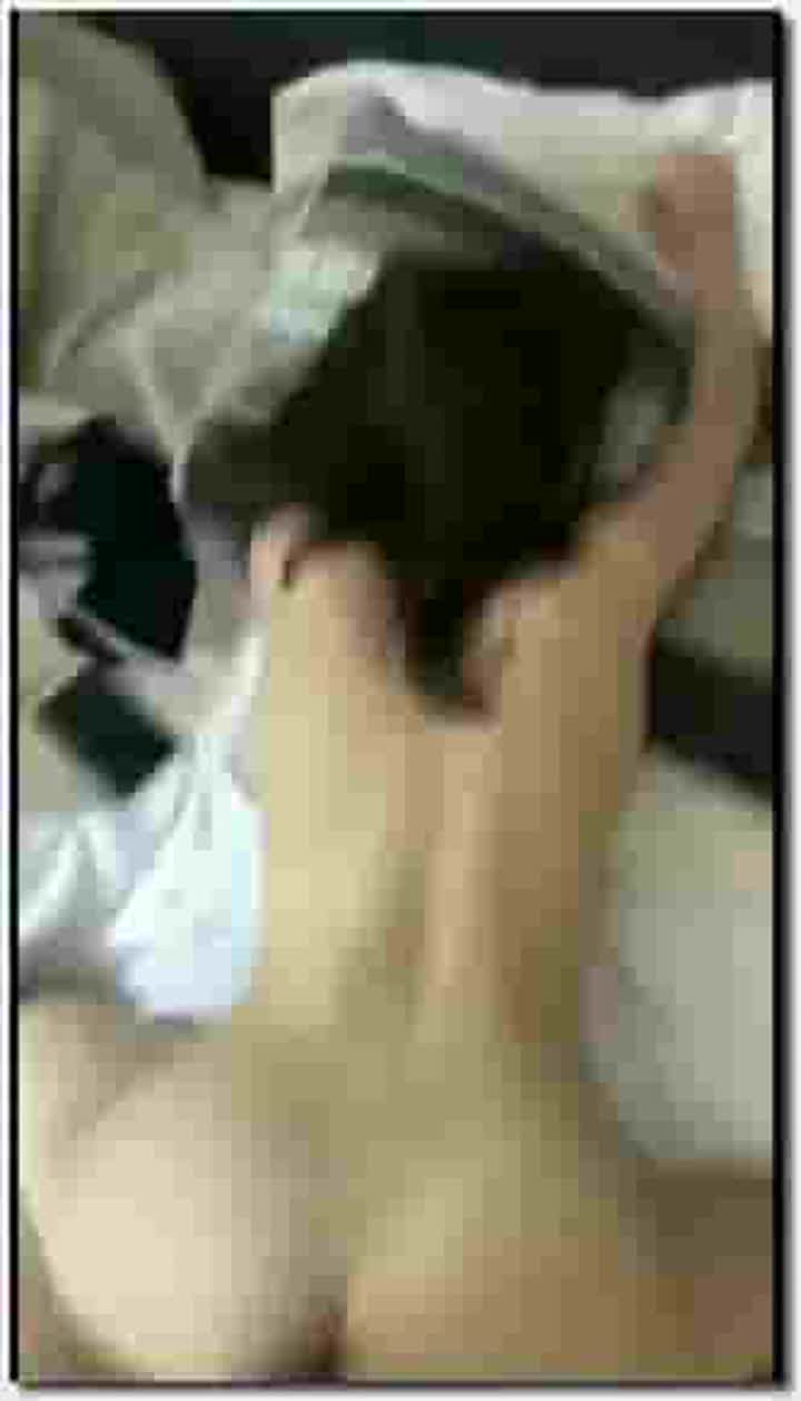 高中女友 极品高中嫩女友 鲜嫩肉体 被圈养的漂亮女友肆意操弄 后入猛操 完美露脸 高清私拍111P 高清720P原版