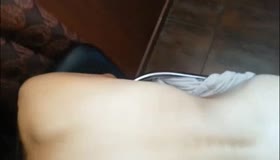 刚认识的网友就约出来打炮