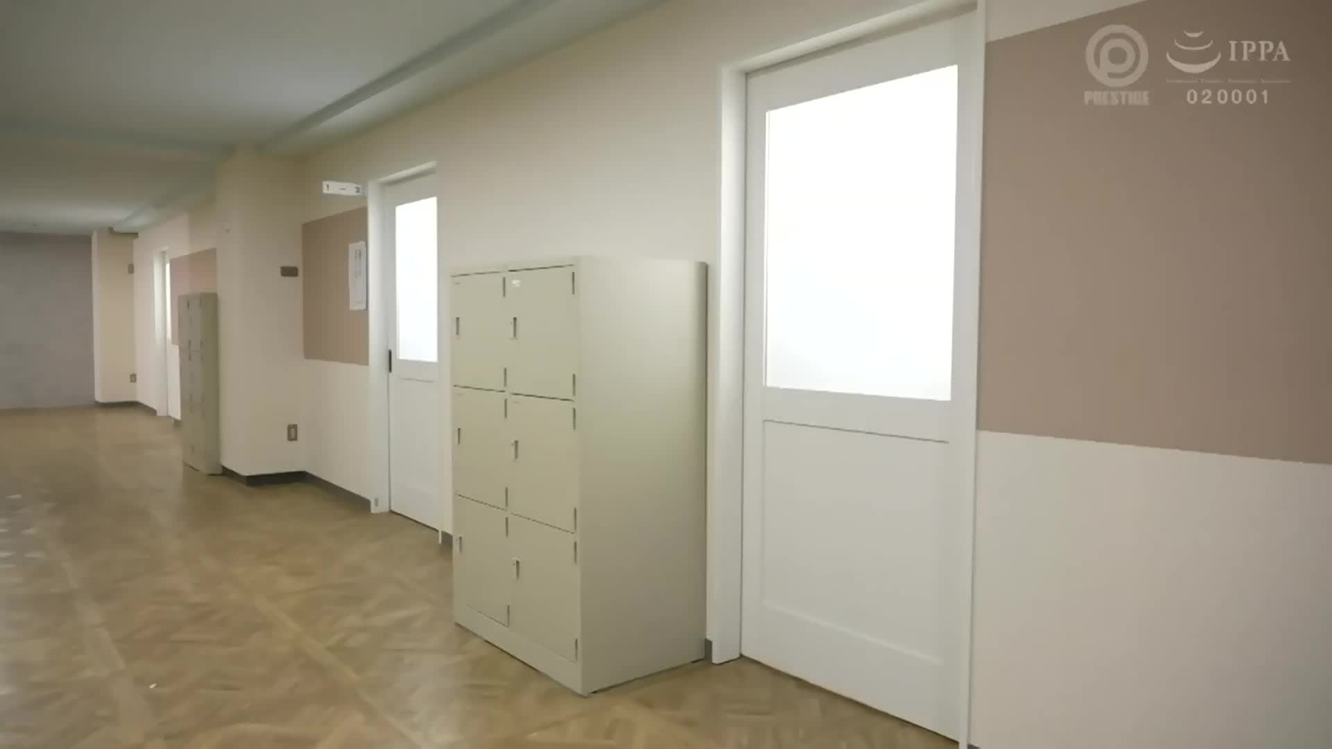 八月未央蛇皮情趣吊带挑逗荷尔蒙Z