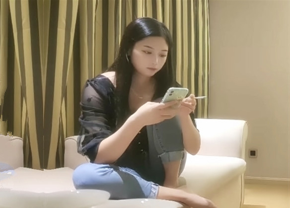 返场极品空姐神似刘浩存长腿翘臀肤白如玉清纯脸庞裸体相见小马哥发挥超常高潮迭起精彩不断