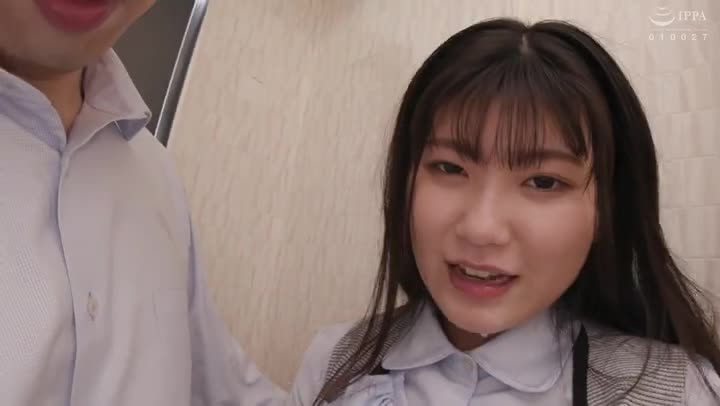 AKDL-221【職場でヤレる女】 Eカップの後輩OLは僕のセフレちゃん 勤務中に喉奥までフェラをするのが日課です-実はこの女ごっくん好きです。- 経理部 ののか 23歳 有加里ののか