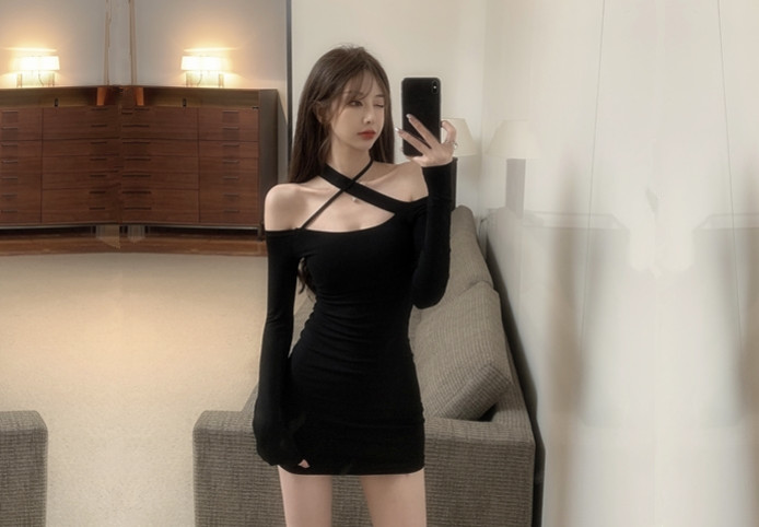 小伙网约大长腿外围美女舌吻得加钱沟通半天才开操舔屌深喉活还不错扶屌骑坐整根插入抗腿猛操呼吸急促