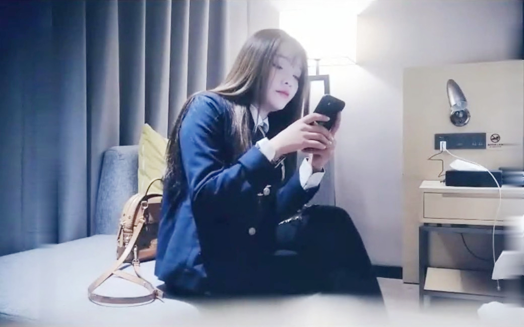 学舞蹈的性感小美女一字马掰开双腿抽插扛着美腿侧入女上位后入狂干