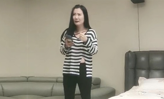 随遇而干白嫩风情万种良家小少妇酒店相会先按摩再啪啪肉体交合高潮迭起