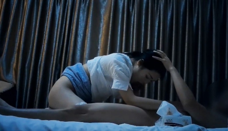 [本土精选!] 风吟鸟唱 女模陷入潜规则丑闻~白皙美模特完美无套啪啪连操两砲毫不费力~