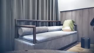 白衣甜美长腿萌妹