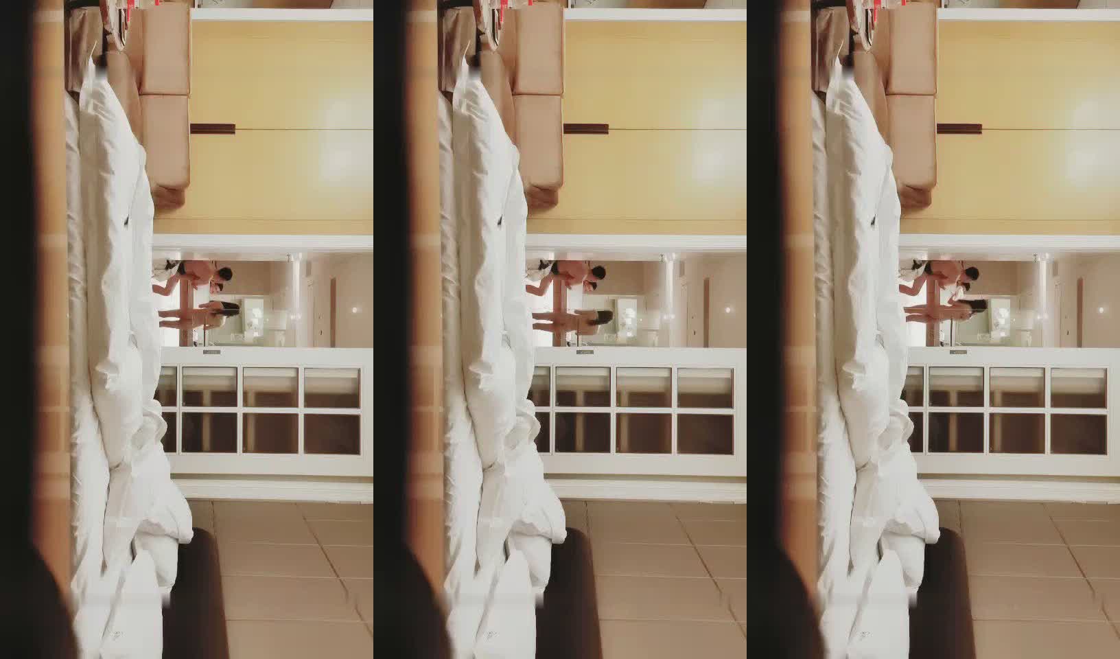 【秦总全国探花】约了个黑衣苗条妹子TP啪啪，卫生间扣逼穿上网袜猛操，很是诱惑喜欢不要错过