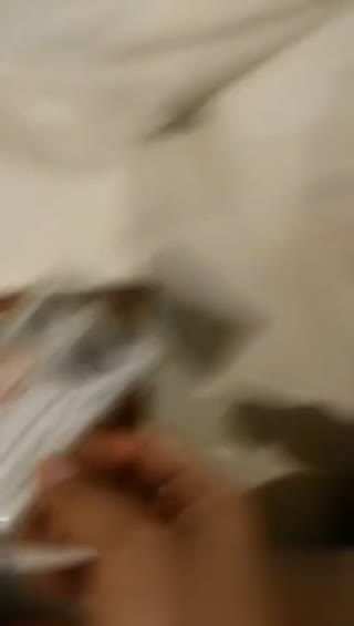 两男一女轮流操著召妓妹妹~18岁的女生要的爱是？