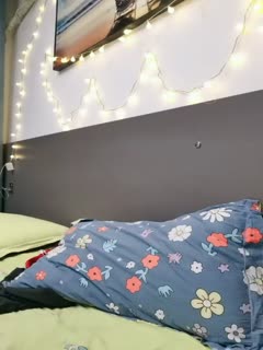 废物男友 这么漂亮的妹子给口 死活不会硬 只能那个道具自慰了6-15