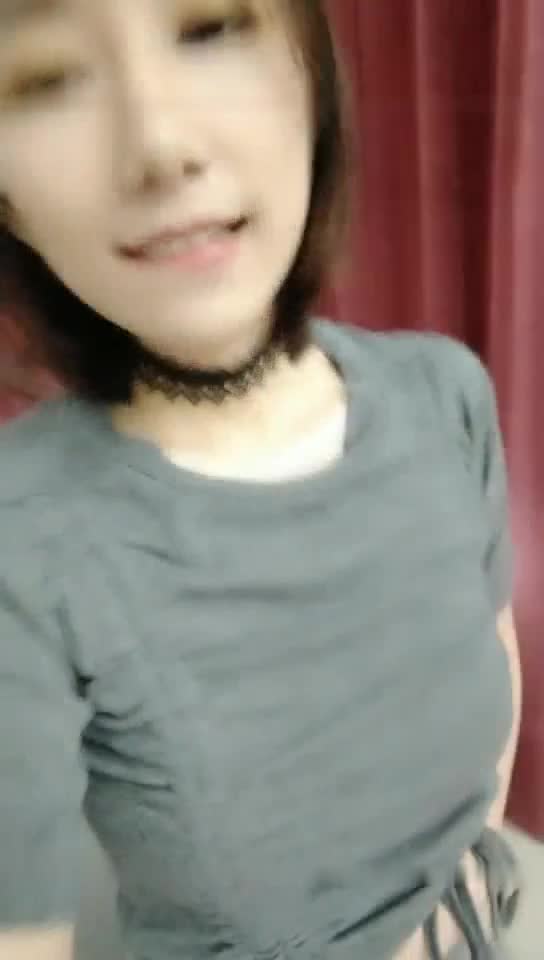 最新流出网红柚子猫大尺度视频全集戴上手铐牵着狗链射在嘴里高清精彩推荐