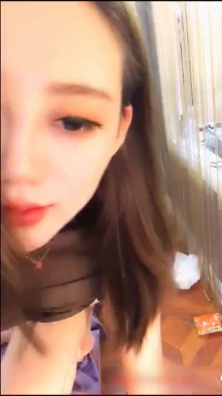 -guochan-前凸后翘身材一流高颜值女神主播看到有狼粉土豪哥哥秒榜兴奋得不行了美乳嫩穴也随着兴奋起来对白清晰