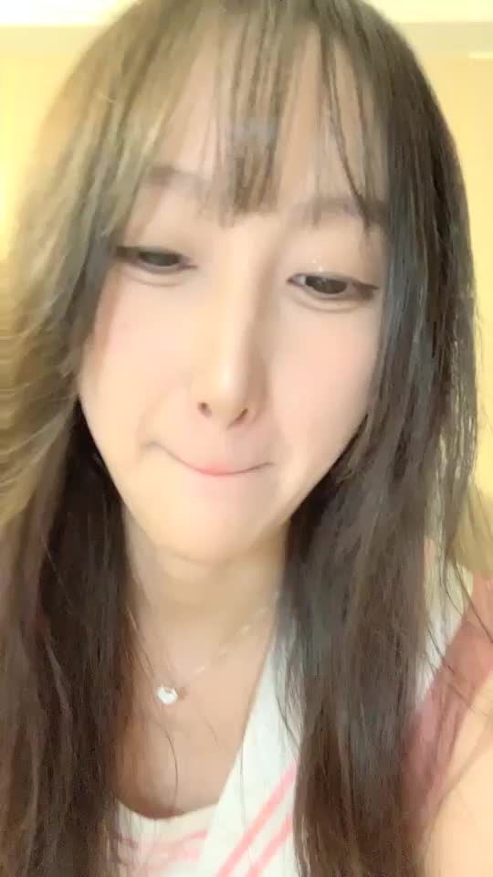 泡泡咕_极品诱惑特写_一月三号