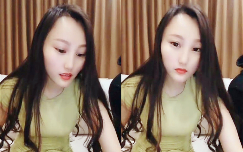 很有韵味长腿美少妇首次约炮眼镜男大秀解开裤子舔屌展示口活坐上来插入抱着屁股猛操掰穴自摸舔逼