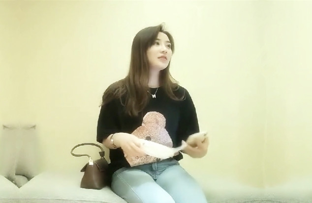 顶级高颜值高质量御姐被小哥哥狠狠地操太投入了高潮身体透支躺着起不来了