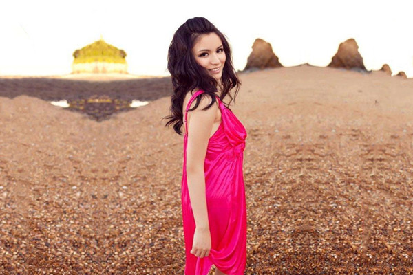 网恋良家奔现30岁寂寞小少妇床上饥渴配合风骚被干