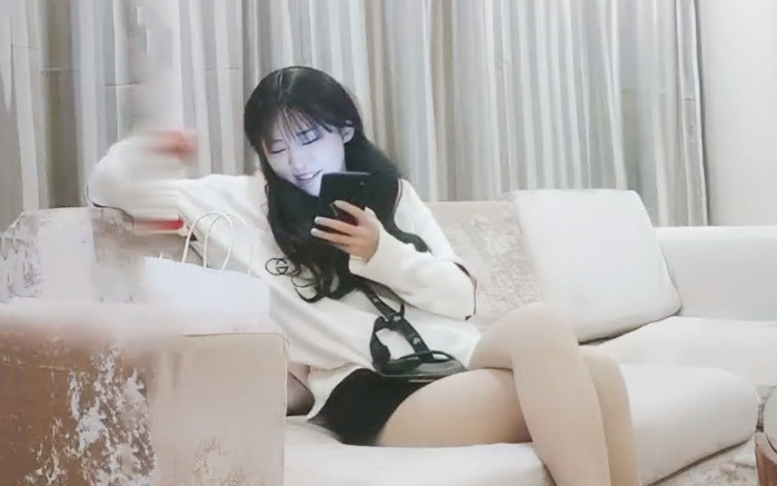 嫖娼大师带你找外围笑起来甜美肉丝妹撕裆让妹子手指插入抹润滑油骑乘抬腿侧入猛操