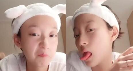 很是清纯可爱漂亮嫩妹和炮友开房大秀妹子也就十七八的样子木耳很粉嫩口交啪啪洗澡很诱人