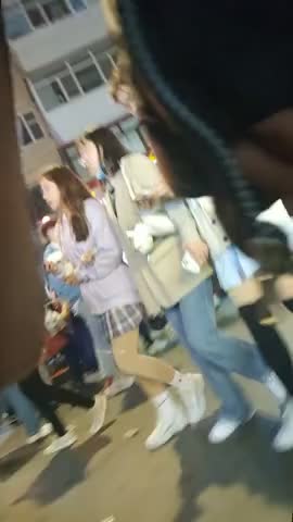 【全網首發】【稀缺精品】2021黑虎露出第6季共3期69部之第2期，黑虎街頭露出給美女看JB，純露出沒有塗鴉和頂 稀缺資源絕版收藏～高清原版~35