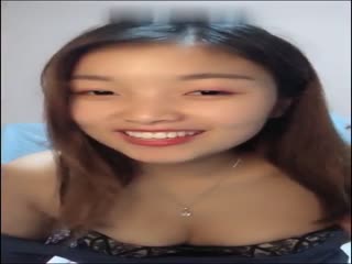 新人漂亮美女主播收费直播大秀 身材也不错 舔奶插穴自慰