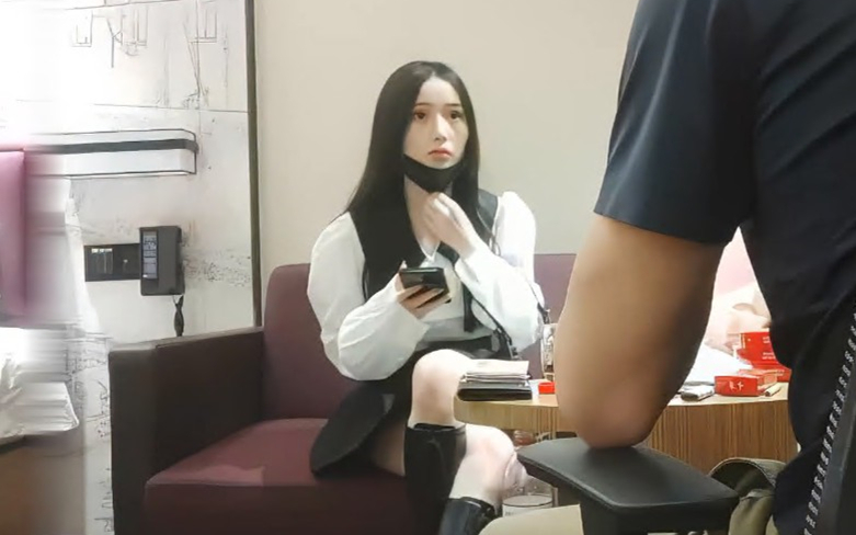 嫖娼大师带你找外围高素质冷艳黑靴妹子骑乘后入大力猛操