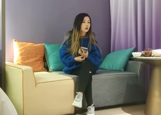 小姐姐大鸡巴一口含不下69舔穴暴力干逼高潮迭起必看佳作