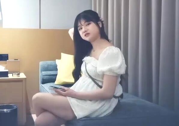 肉肉的可爱小姐姐约出来爆插