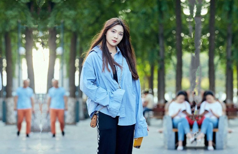 19岁炮友问要不要爆菊花最后吞精