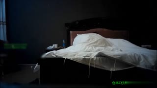 [国产精选!] 仓本C仔 “我的靴子里有蛇~”长靴模特到我家~不脱鞋子直些上爆~