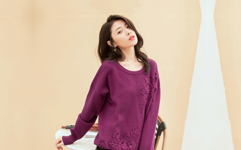 和身材超好的美女同事在车间里就开干