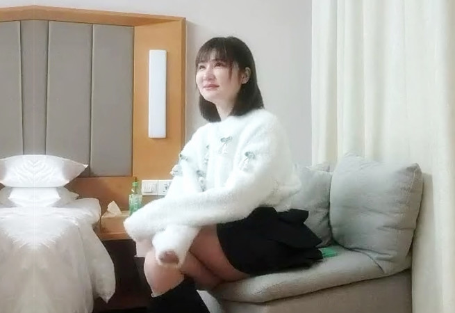 平面模特乖巧听话在追求最高颜值的路上一发不可收拾骚逼里高频抽插引爆全场