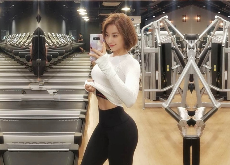 网恋奔现经常健身的32岁良家一对坚挺美乳性欲旺盛欣然来相会