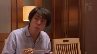 町內帳篷NTR 帳篷中被中出的妻子衝擊寢取映像 根尾朱里 JUY-945