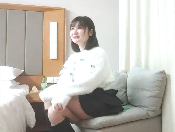 甜美平面模特乖巧听话在追求最高颜值的路上一发不可收拾骚逼里高频抽插引爆全场