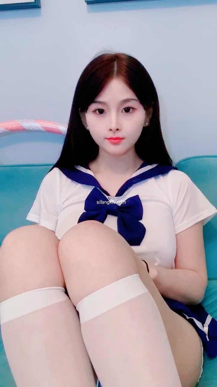 小优极品嫩模完美巨乳诱惑，被猛男爆操狂干内射！