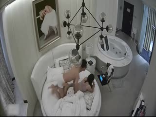 [宾馆偷拍]挑逗一番直接扒掉内裤强势插入