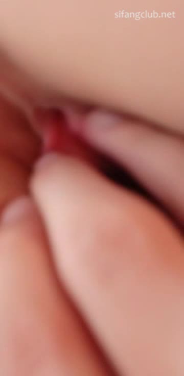 半夜睡不着觉把鸡巴塞进去小妹你会爽到明天早上 new