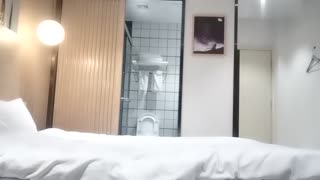 超嫩00后在校大学生兼职外围，换上黑丝爽歪歪，