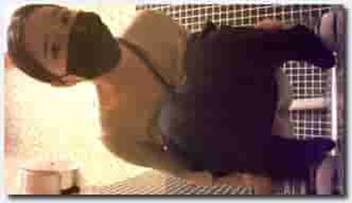 餐厅女厕偷拍漂亮小美女 咦这是被你发现了吗？~餐厅女厕偷拍漂亮小美女 咦这是被你发现了吗？